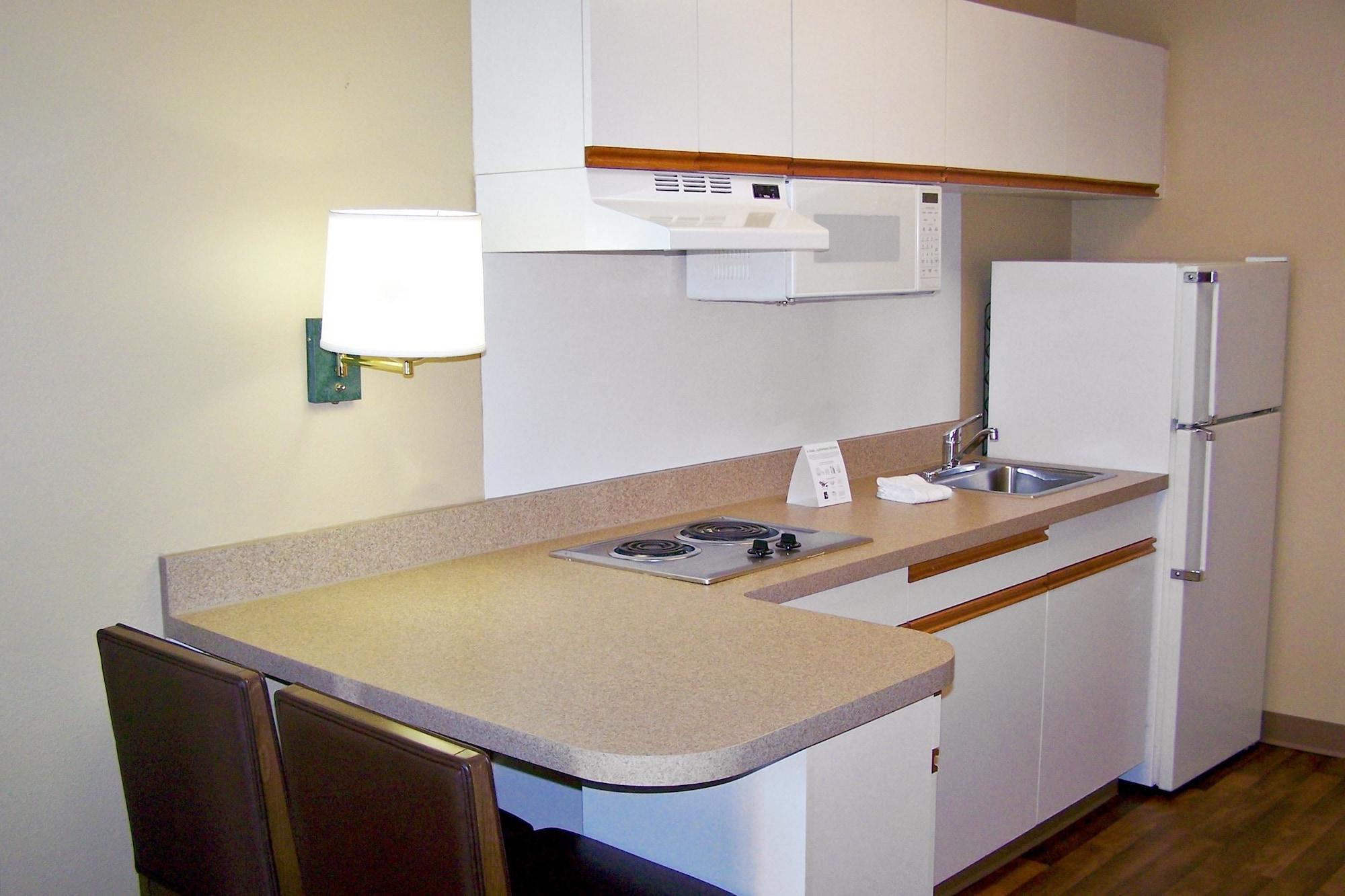 Extended Stay America Suites - St Louis - Westport - Central Maryland Heights Bagian luar foto