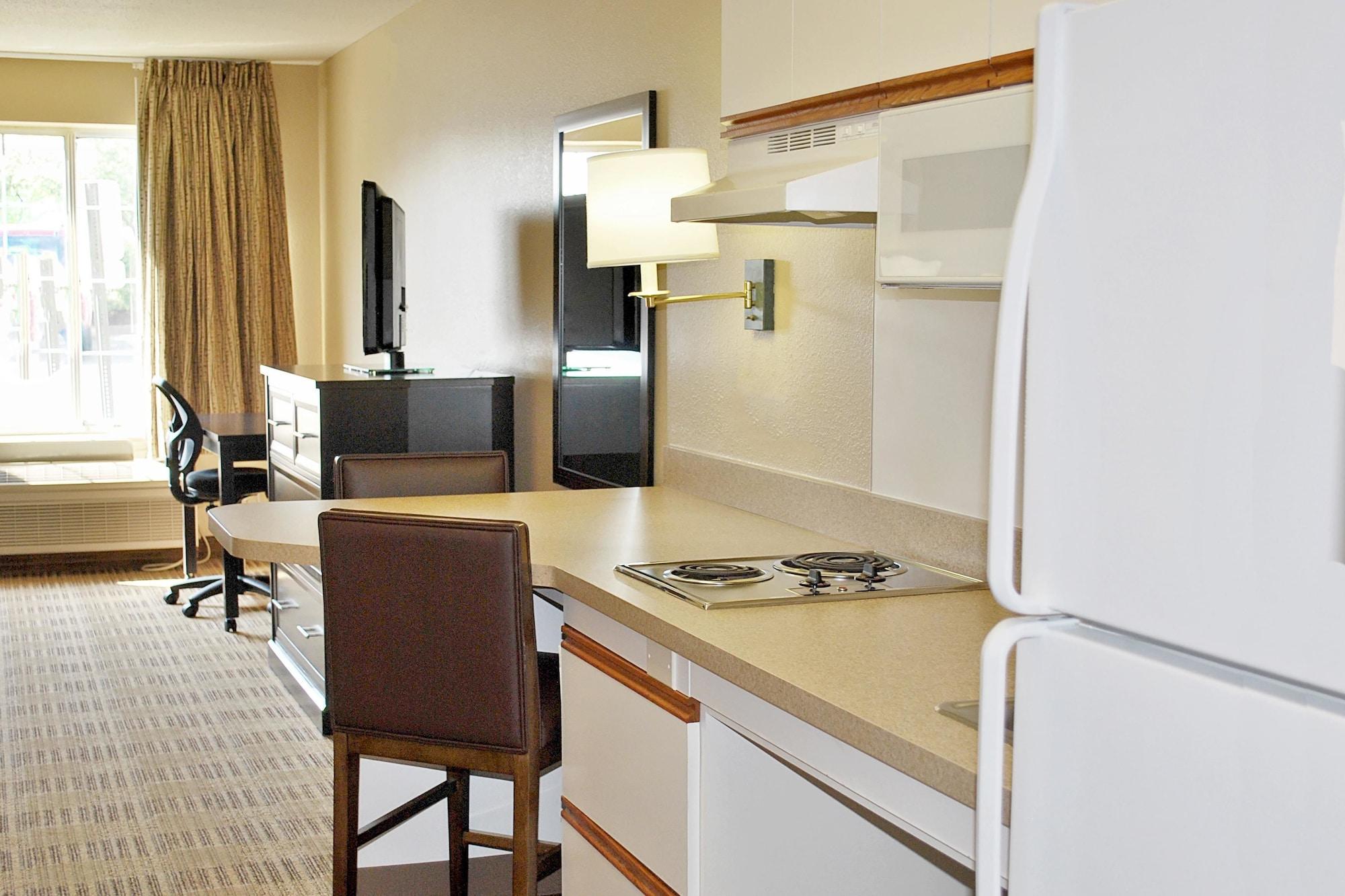 Extended Stay America Suites - St Louis - Westport - Central Maryland Heights Bagian luar foto