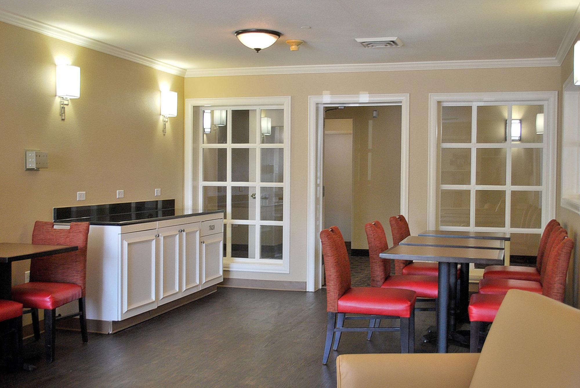 Extended Stay America Suites - St Louis - Westport - Central Maryland Heights Bagian luar foto