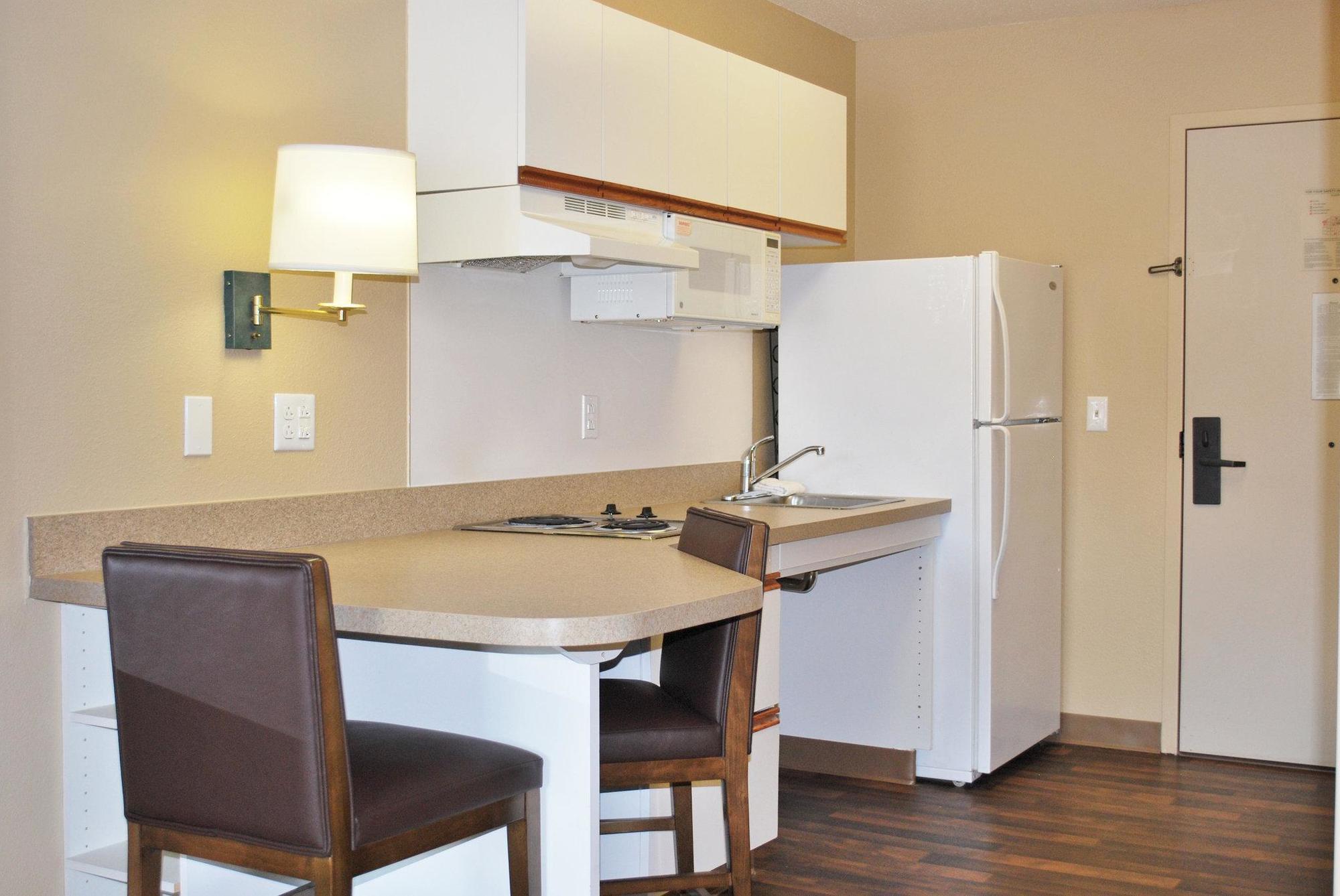 Extended Stay America Suites - St Louis - Westport - Central Maryland Heights Bagian luar foto