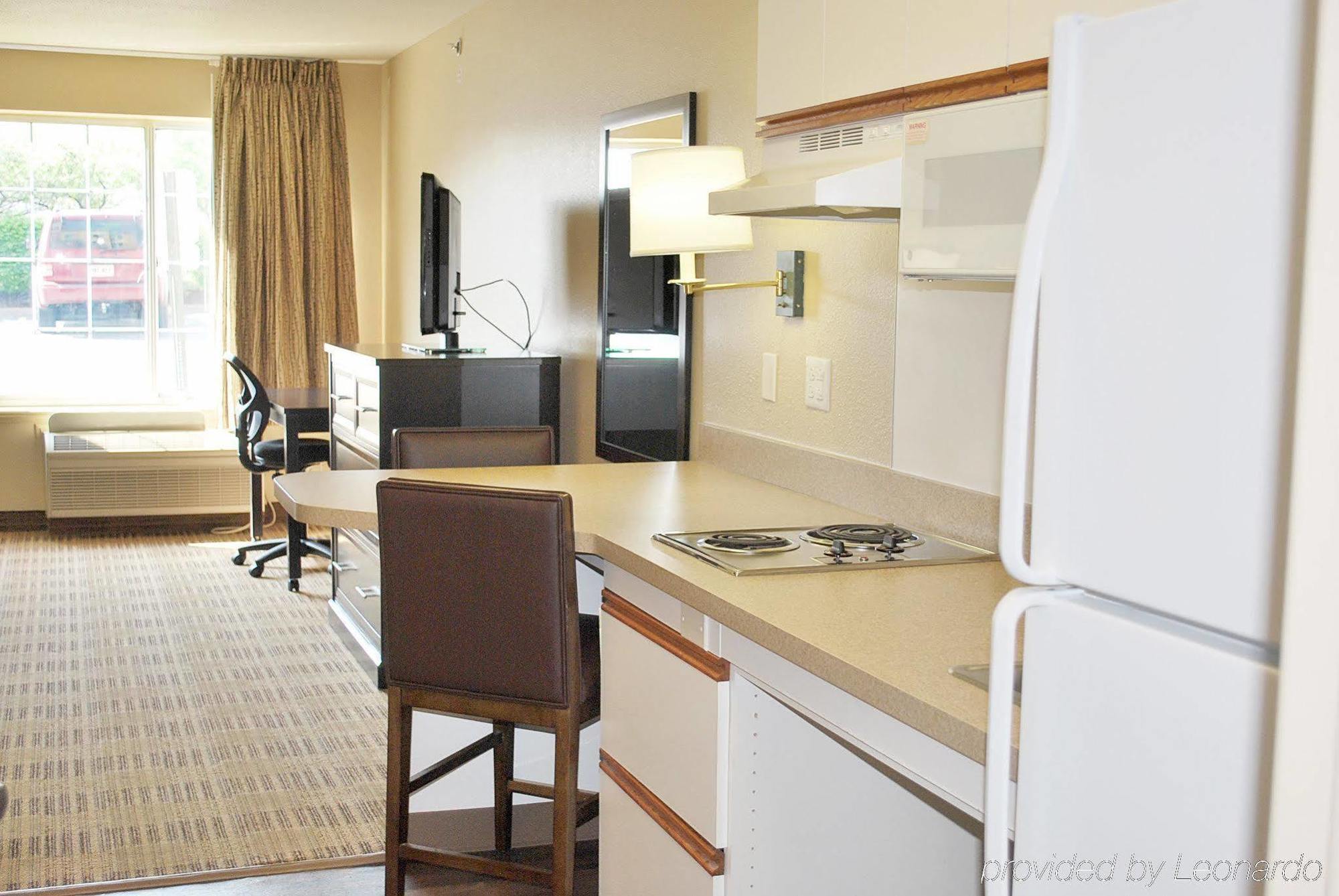 Extended Stay America Suites - St Louis - Westport - Central Maryland Heights Bagian luar foto