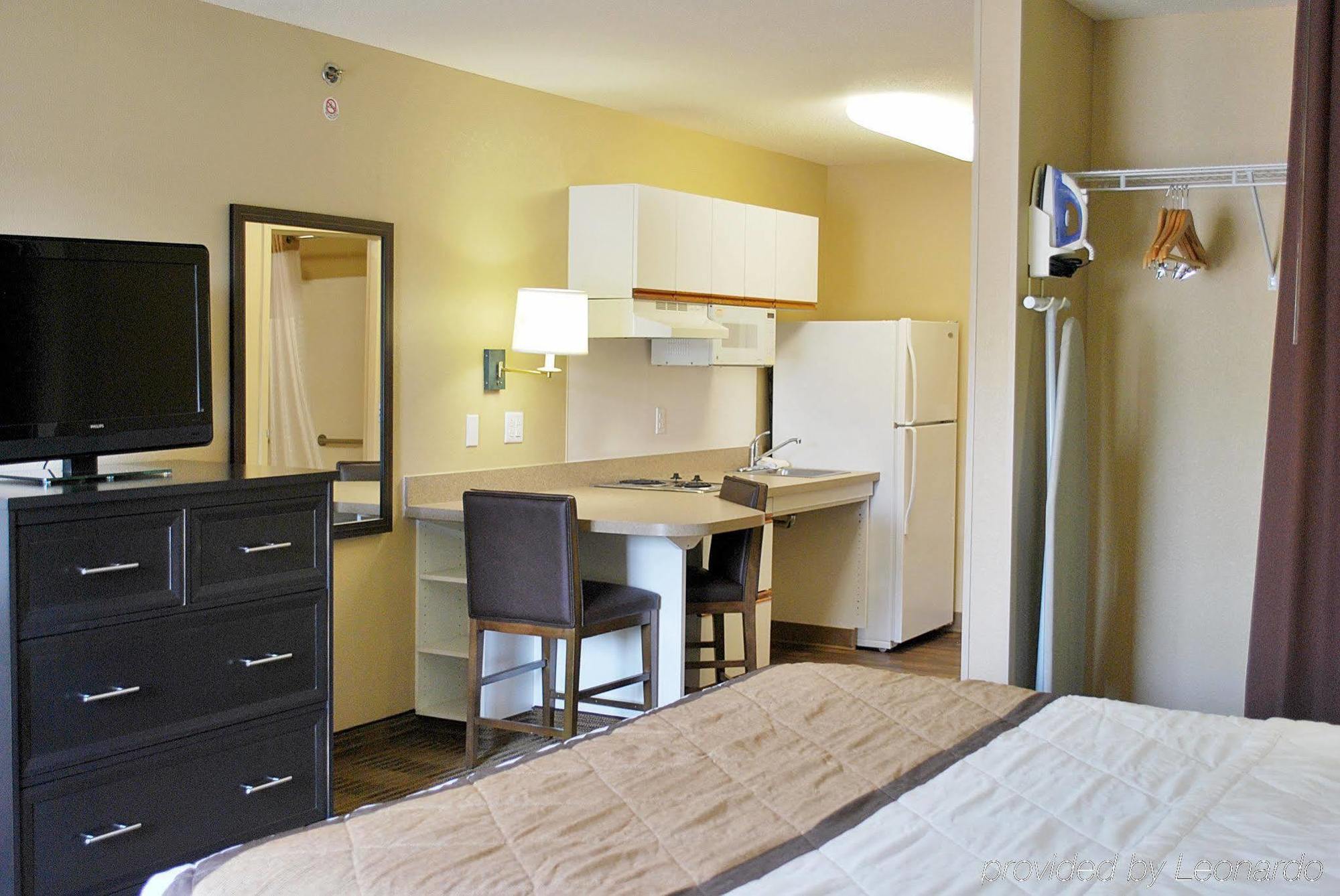 Extended Stay America Suites - St Louis - Westport - Central Maryland Heights Bagian luar foto